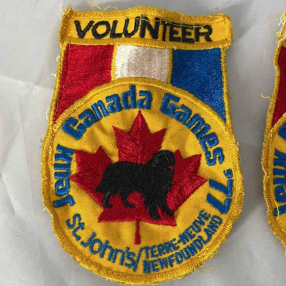 VINTAGE 1977 Canada Games Memorabilia St. John’s, Newfoundland Button Badges - Picture 4 of 9